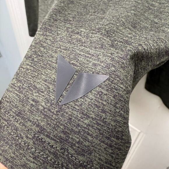 Korsa Roadrunner Sports Quarter Zip Mens Large Green Gray Running Long Sleeve - Picture 3 of 7